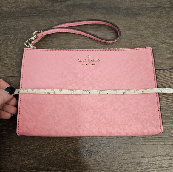 Kate Spade ♠️ Pink Wristlet Clutch - Picture 9 of 10
